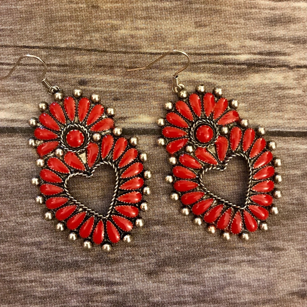 Floral concho heart earrings